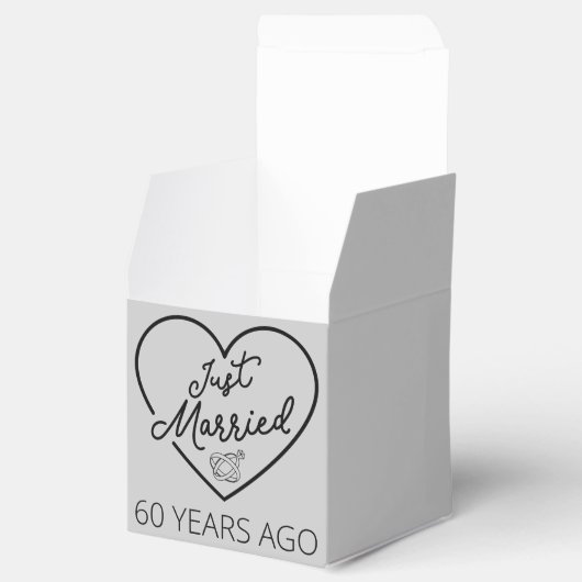 Gerade vor 60 Jahren verheiratet III Geschenkschachtel (Geöffnet)