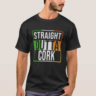 Gerader Outta Cork Retro Stil - Geschenk für einen T-Shirt