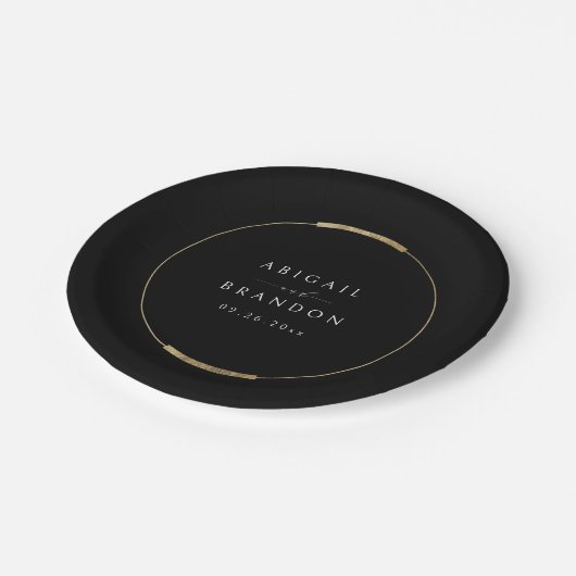 Gerahmte Elegance Black Simple Modern Wedding Pappteller (Schrägansicht)