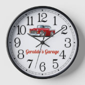 Geraldos Garage Red & White Classic Car Clock Uhr (Vorderseite)