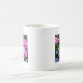 Geranien und Periwinkle Kaffeetasse (Mittel)