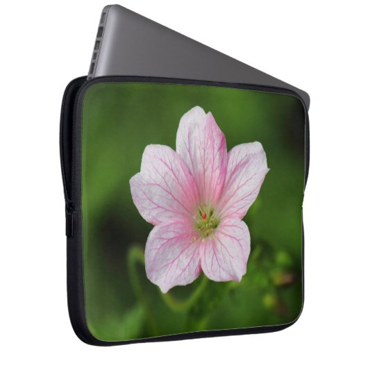 Geranium Laptopschutzhülle (Vorne Rechts)
