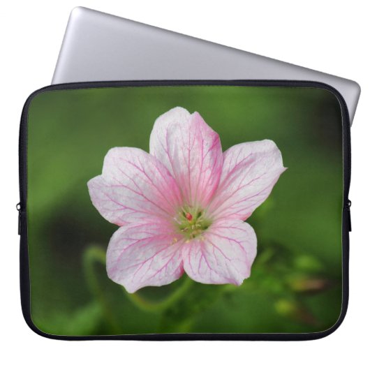 Geranium Laptopschutzhülle (Vorderseite)