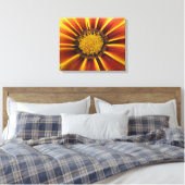 Gerber Daisy Up Nahe und persönliche Leinwand (Insitu (Schlafzimmer))