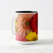Gerbera Daisy Tasse mit All Colors of Blume (Vorderseite Links)