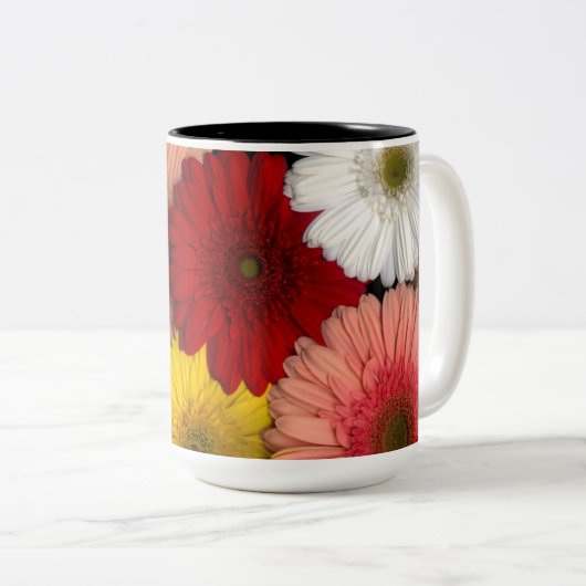 Gerbera Daisy Tasse mit All Colors of Blume (VorderseiteRechts)