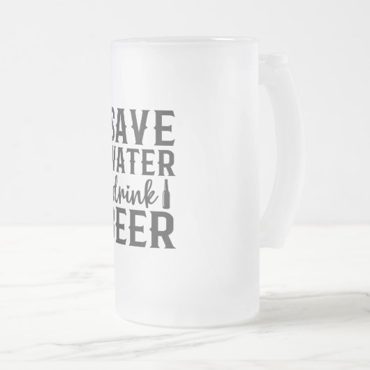 Gerettet Trinkwasser Bier Mattierte Tasse (VorderseiteRechts)
