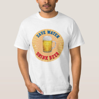 Gerettet Wasser - Bier trinken T-Shirt