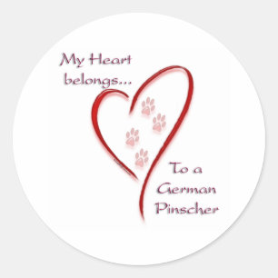 German Pinscher Heart Belongs Runder Aufkleber