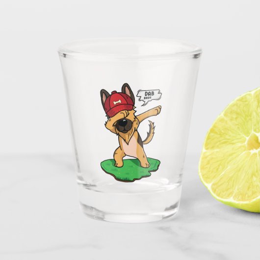 German Shepherd Dabbing Schnapsglas (Vorderseite)