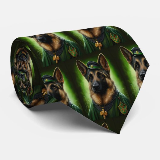 German Shepherd Dog in St. Patrick's Day Dress Krawatte (Gerollt)