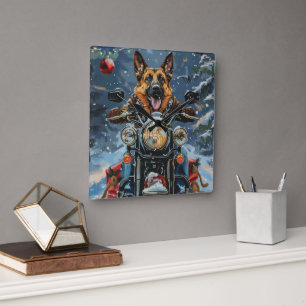 German Shepherd Dog Riding Motorrad Weihnachten Quadratische Wanduhr
