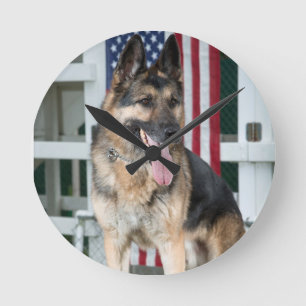 German Shepherd Dog Runde Wanduhr