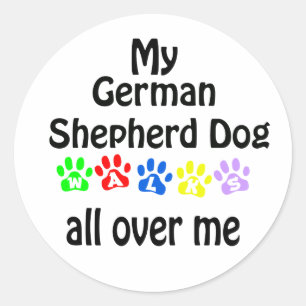 German Shepherd Dog Walks Design Runder Aufkleber