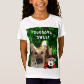 German Shepherd Reindeer Snowflakes Green Jersey T-Shirt (Vorderseite)