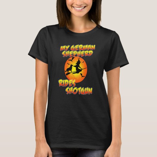 German Shepherd Rides Shotgun T-Shirt (Vorderseite)