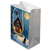 German Shepherd Snowy Forest Cabin Christmas Paint Mittlere Geschenktüte (Rückseite Schrägansicht)