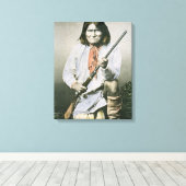 Geronimo (farbiges Foto) Leinwanddruck (Insitu (Holzboden))