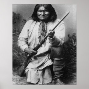'Geronimo mit Gewehr beim Ready Poster
