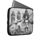 Geronimo und drei seiner Apache-Krieger, 1886 (b Laptopschutzhülle (Vorne Rechts)