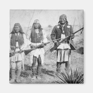 Geronimo und drei seiner Apache-Krieger, 1886 (b Magnet