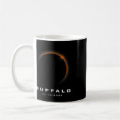 Gesamt Solar Eclipse 2024 - Buffalo Solar Eclipse Kaffeetasse (Links)