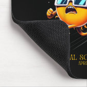 Gesamt Solar Eclipse 8-4-2024 Sun Flees Moon Eclip Mousepad (Ecke)