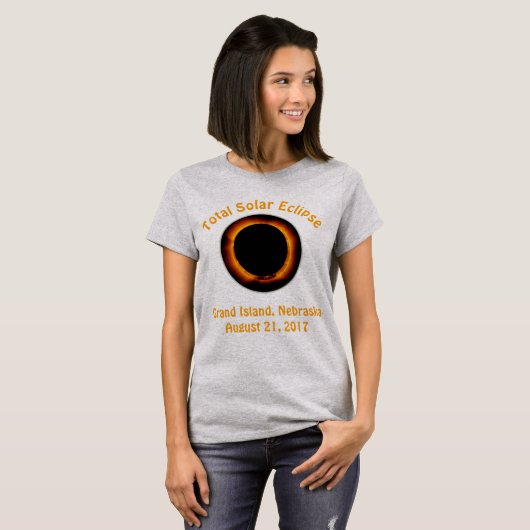Gesamt Solar Eclipse (Grand Island, Nebraska) T-Shirt (Vorne ganz)