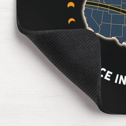 Gesamt-Solaranlage 2024 zweimal im Jahr 2017 Mousepad (Ecke)