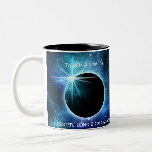 Gesamteklipse-Tasse Chesters Illinois 2017 Zweifarbige Tasse (Links)
