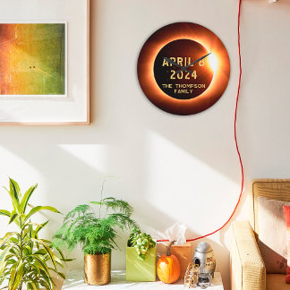 Gesamtes Solarkollektiv 8. April 2024 Personalisie Große Wanduhr