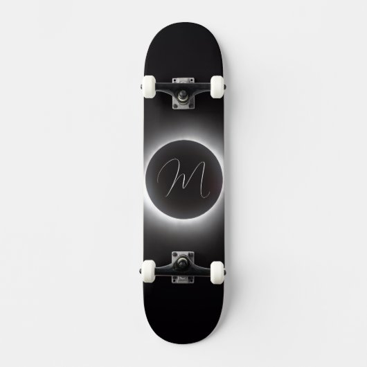 Gesamtsolares Eclipse Mit Monogramm Skateboard (Vorderseite)