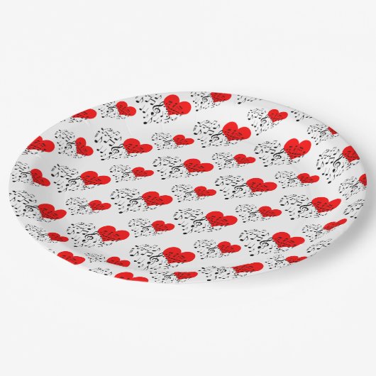 Gesang Herz Muster. Rote Herzen, schwarze Noten Pa Pappteller (Schrägansicht)