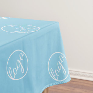 Geschäft mit Logos für die Blue-MShow Tischdecke