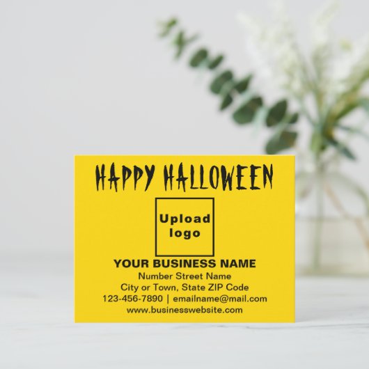 GeschäftsHalloween-Gruß auf der gelben Postkarte (Stehend Vorderseite)