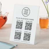 Geschäftslogo 4 QR-Codes Sockelschild (In Situ)