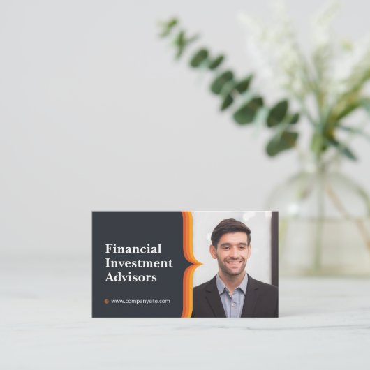 Geschäftsmann lächelt | Unternehmen | QR-Code Visitenkarte (Stehend Vorderseite)