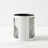 Geschäftsmann raucht Zigarre Tasse (Zentrum)