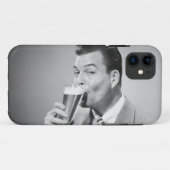 Geschäftsmann-trinkendes Bier Case-Mate iPhone Hülle (Rückseite (Horizontal))