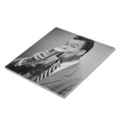 Geschäftsmann-trinkendes Bier Fliese (Seite)