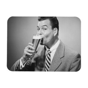Geschäftsmann-trinkendes Bier Magnet