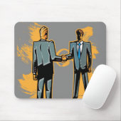 Geschäftsmann zwei, der Hände rüttelt Mousepad (Mit Mouse)