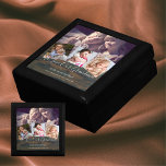 Geschenk für Großmutter Opa FotoCollage Großeltern Erinnerungskiste<br><div class="desc">Fügen Sie Fotos Ihrer Kinder, die Enkelkinder Ihrer Eltern, Mama Papa, Opa, Oma zu diesem modernen Foto-Collage-Geschenk für Großeltern hinzu. Das moderne Geschenk für Geburtstag, Weihnachten, Feiertage, Ruhestand, Hochzeitstag oder andere Veranstaltung nach Wunsch. Sie können den Text in den Namen ändern, den Sie Ihren Großeltern geben, hier sind einige Ideen!...</div>