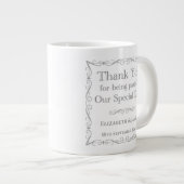 Geschenk für Hochzeitsgäste Jumbo-Tasse (Vorderseite Rechts)