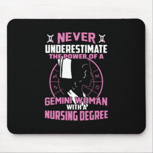 Geschenk für Krankenschwester   Den Power nie unte Mousepad