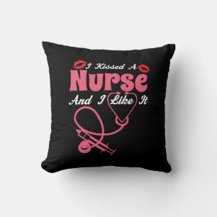 Geschenk für Krankenschwester   Ich küsste eine Kr Kissen