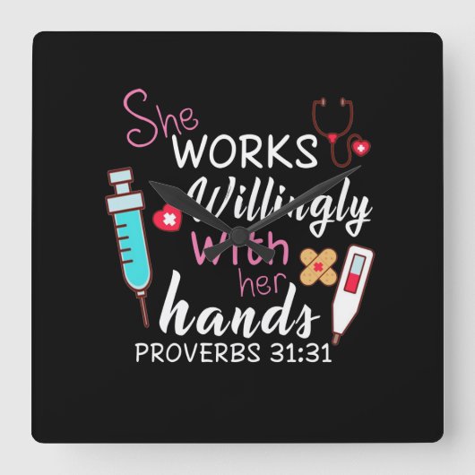 Geschenk für Krankenschwester | Sie arbeitet bewus Quadratische Wanduhr (Vorderseite)