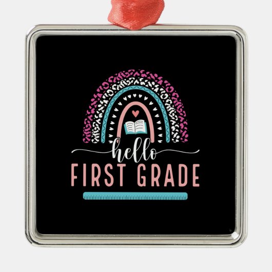 Geschenk für Lehrer | Hello First Grade Ornament Aus Metall (Vorne)