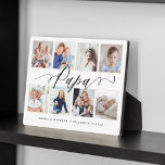 Geschenk für Papa | Großkinder Foto Collage Plaque Fotoplatte<br><div class="desc">Schicke deinem Großvater (Papa) ein personalisiertes Geschenk, das er für immer schätzen wird. Spezielle personalisierte Enkelkinder Foto Collage Plakette, um Ihre eigenen speziellen Fotos und Erinnerungen zu zeigen. Unser Design zeichnet sich durch ein einfaches 8-Foto-Collage Grid-Design mit "Papa" aus, das in einem schönen, handgeschriebenen schwarzen Skriptstil entworfen wurde. Jedes Foto...</div>