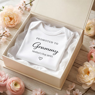 Geschenk zur Enthüllung der Schwangerschaft am Mut Baby Strampler